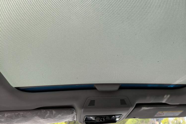 Used Volkswagen Lamando 2024 Lavida L 280TSI DSG Cool & Spicy Edition Headliner