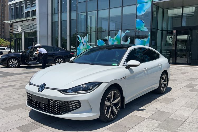 Volkswagen Lamando 2024 Lavida L 280TSI DSG Cool & Spicy Edition usata Guazi used car, China used car export, Used car for sale, Used  cars, Cheapest cars for sale