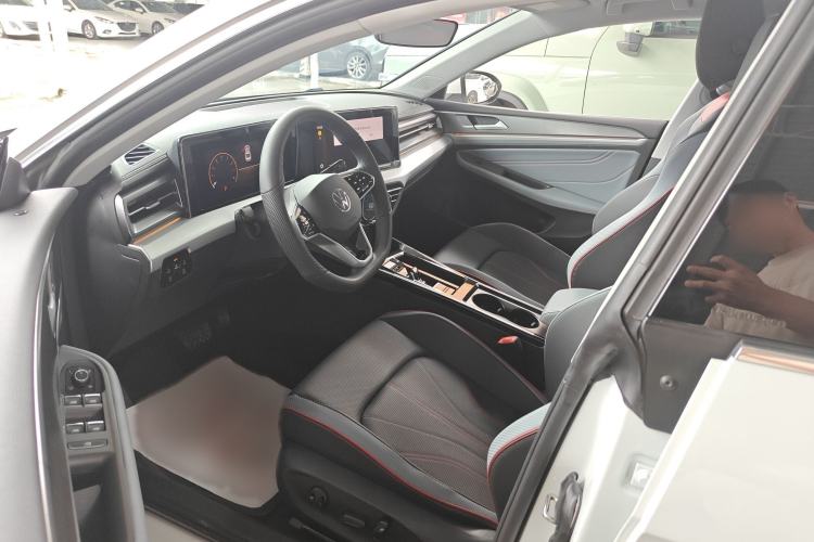 Used Volkswagen Lamando 2024 Lavida L 280TSI DSG Cool & Spicy Edition Interior 1