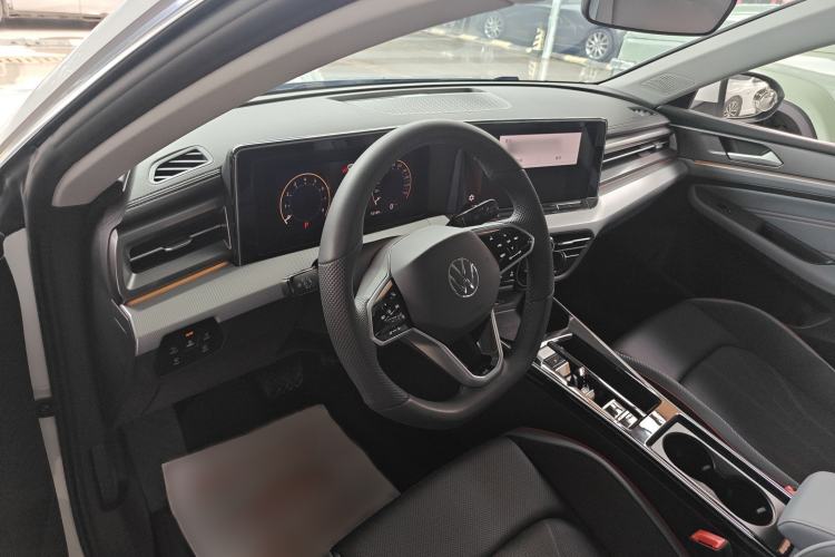 Used Volkswagen Lamando 2024 Lavida L 280TSI DSG Cool & Spicy Edition Interior 3