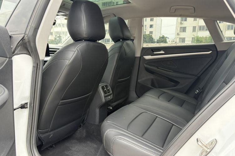 Used Volkswagen Lamando 2024 Lingdu L 200TSI DSG Trendy & Spicy Edition Interior 8
