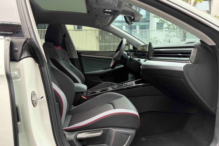 Used Volkswagen Lamando 2024 Lavida L 280TSI DSG Cool & Spicy Edition Interior 8