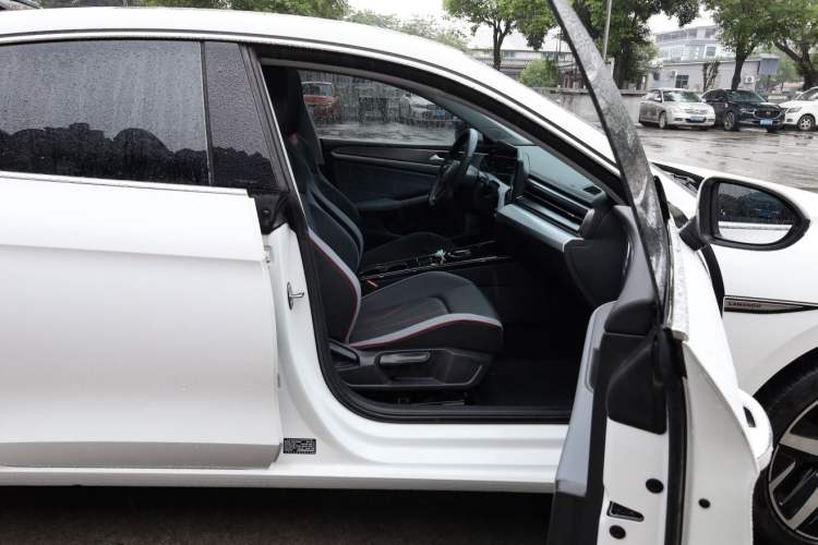 Used Volkswagen Lamando 2024 Lavida L 280TSI DSG Cool & Spicy Edition Interior 9