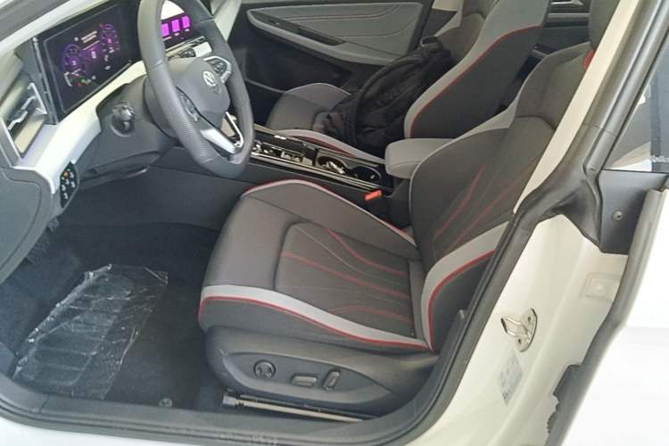 Used Volkswagen Lamando 2024 Lavida L 280TSI DSG Cool & Spicy Edition Left Front Seat