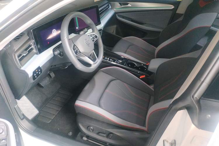 Used Volkswagen Lamando 2024 Lavida L 280TSI DSG Cool & Spicy Edition Left Front Seat