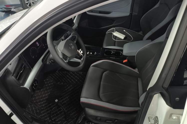 Used Volkswagen Lamando 2024 Lavida L 280TSI DSG Spicy Edition Left Front Seat