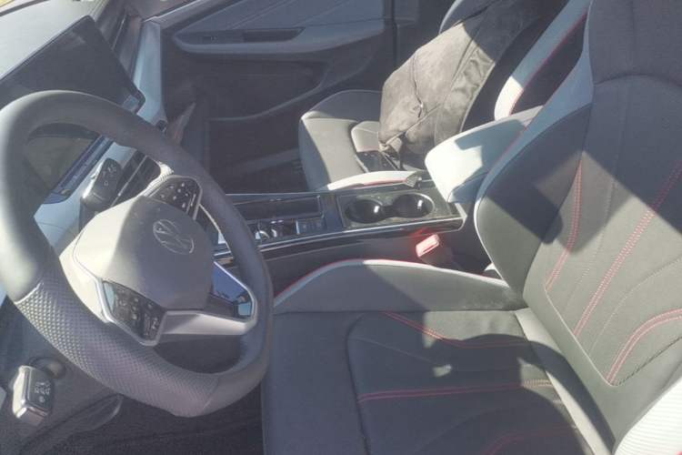 Used Volkswagen Lamando 2024 Lavida L 280TSI DSG Cool & Spicy Edition Left Front Seat