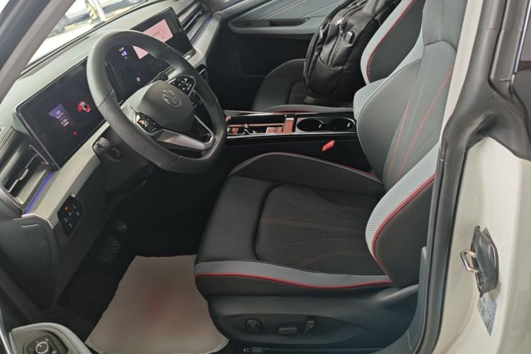 Used Volkswagen Lamando 2024 Lavida L 280TSI DSG Cool & Spicy Edition Left Front Seat