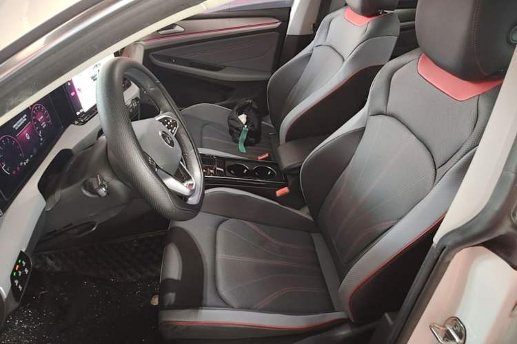Used Volkswagen Lamando 2024 Lavida L 280TSI DSG Cool & Spicy Edition Left Front Seat