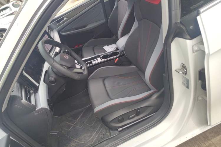 Used Volkswagen Lamando 2024 Lavida L 280TSI DSG Cool & Spicy Edition Left Front Seat