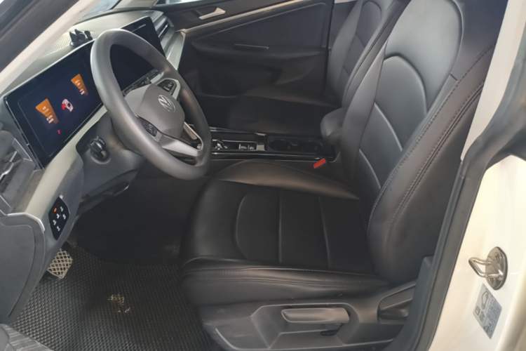 Used Volkswagen Lamando 2024 Lingdu L 200TSI DSG Trendy & Spicy Edition Left Front Seat