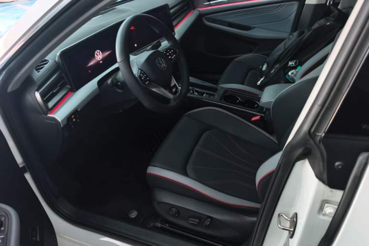 Used Volkswagen Lamando 2024 Lavida L 280TSI DSG Cool & Spicy Edition Left Front Seat