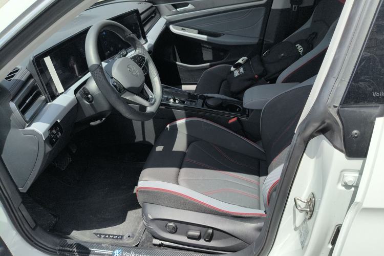 Used Volkswagen Lamando 2024 Lavida L 280TSI DSG Cool & Spicy Edition Left Front Seat