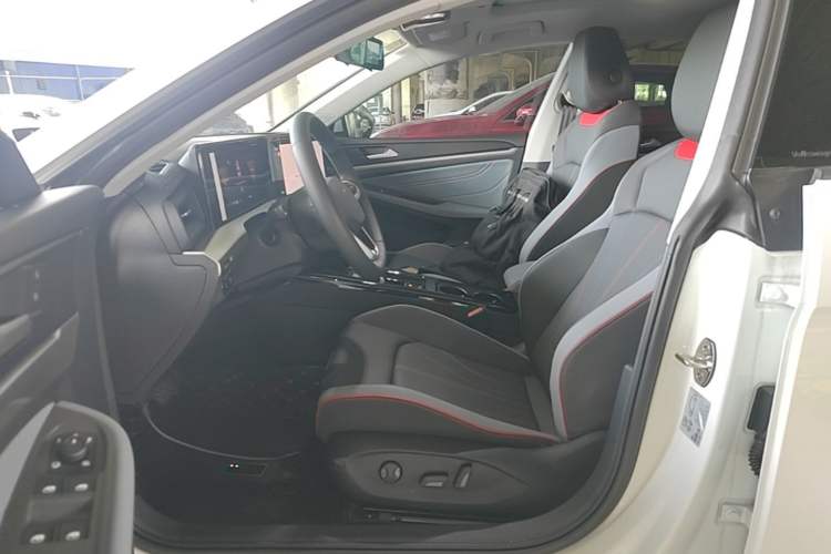 Used Volkswagen Lamando 2024 Lavida L 280TSI DSG Spicy Edition Left Front Seat