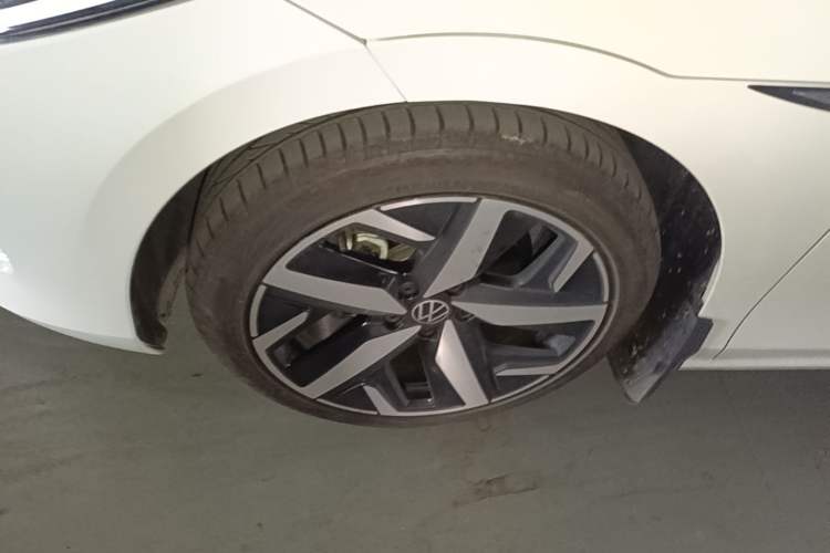 Used Volkswagen Lamando 2024 Lavida L 280TSI DSG Cool & Spicy Edition Left Front Wheel Hub
