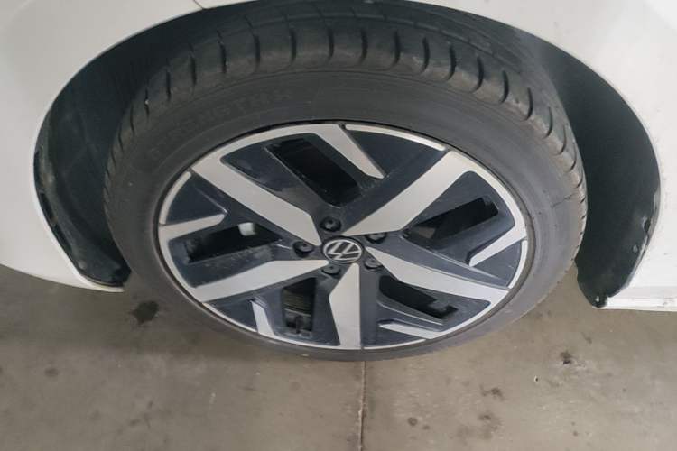 Used Volkswagen Lamando 2024 Lavida L 280TSI DSG Cool & Spicy Edition Left Front Wheel Hub