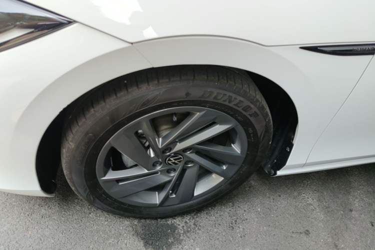 Used Volkswagen Lamando 2024 Lingdu L 200TSI DSG Trendy & Spicy Edition Left Front Wheel Hub