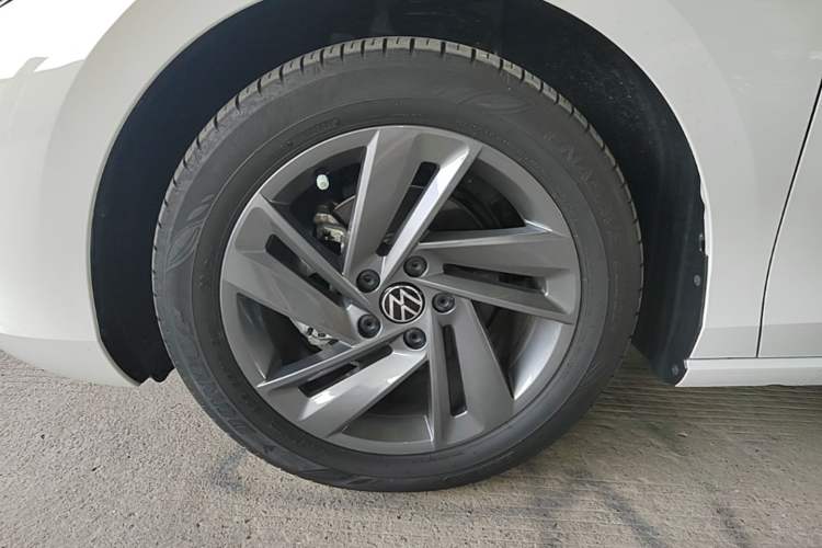Used Volkswagen Lamando 2024 Lavida L 280TSI DSG Spicy Edition Left Front Wheel Hub