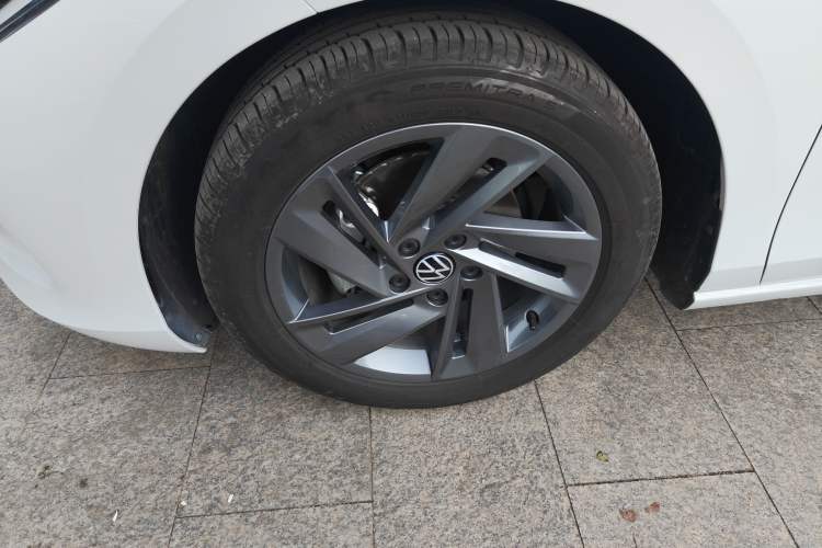 Used Volkswagen Lamando 2024 Lingdu L 200TSI DSG Trendy & Spicy Edition Left Front Wheel Hub