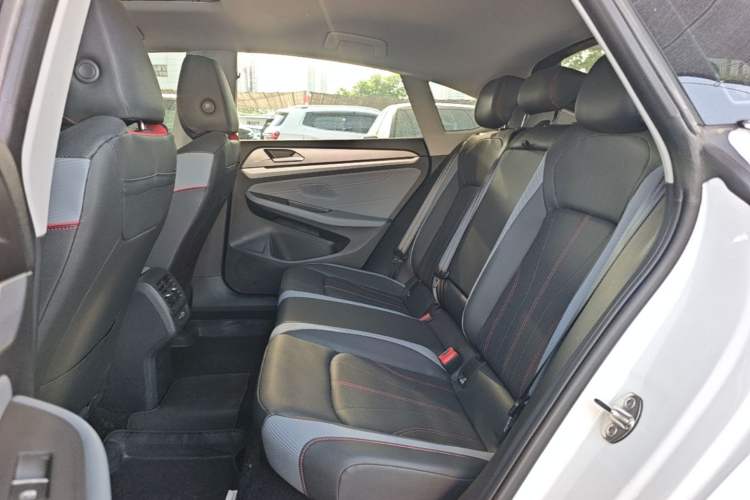 Used Volkswagen Lamando 2024 Lavida L 280TSI DSG Cool & Spicy Edition Left Rear Seat
