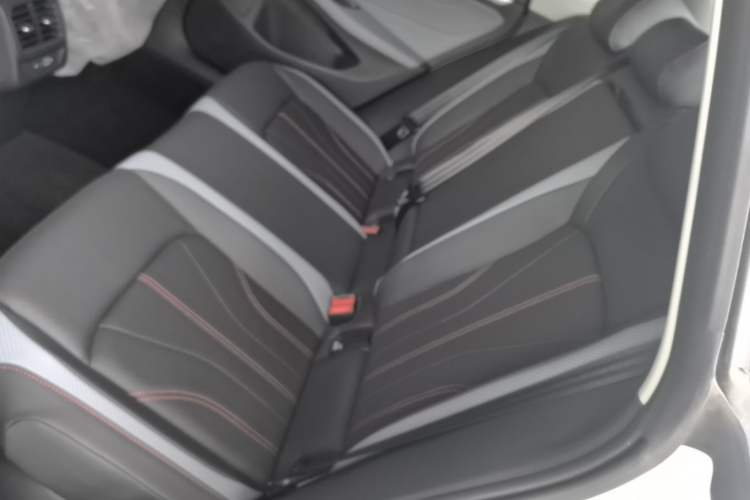 Used Volkswagen Lamando 2024 Lavida L 280TSI DSG Cool & Spicy Edition Left Rear Seat