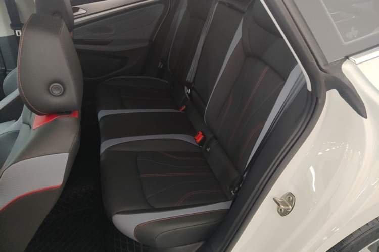 Used Volkswagen Lamando 2024 Lavida L 280TSI DSG Cool & Spicy Edition Left Rear Seat