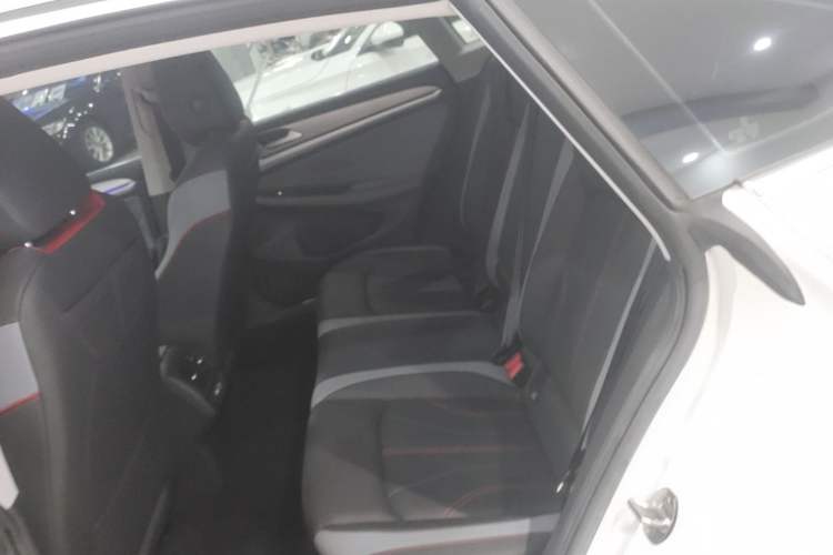 Used Volkswagen Lamando 2024 Lavida L 280TSI DSG Cool & Spicy Edition Left Rear Seat