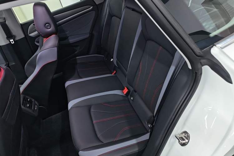 Used Volkswagen Lamando 2024 Lavida L 280TSI DSG Cool & Spicy Edition Left Rear Seat