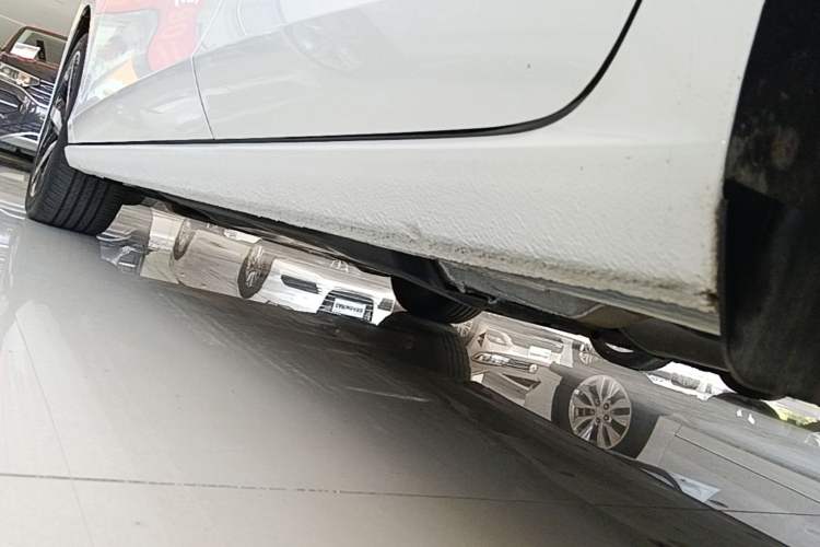 Used Volkswagen Lamando 2024 Lavida L 280TSI DSG Cool & Spicy Edition Left Side Sill