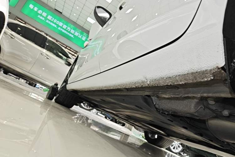 Used Volkswagen Lamando 2024 Lavida L 280TSI DSG Cool & Spicy Edition Left Side Sill