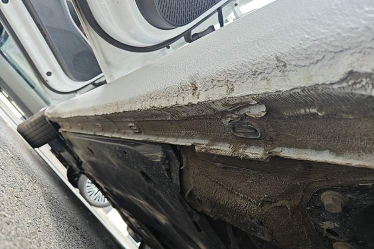 Used Volkswagen Lamando 2024 Lingdu L 200TSI DSG Trendy & Spicy Edition Left Side Sill