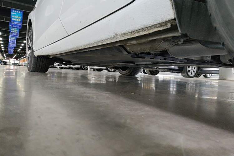 Used Volkswagen Lamando 2024 Lavida L 280TSI DSG Cool & Spicy Edition Left Side Sill