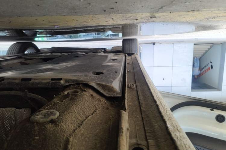 Used Volkswagen Lamando 2024 Lingdu L 200TSI DSG Trendy & Spicy Edition Left Side Sill