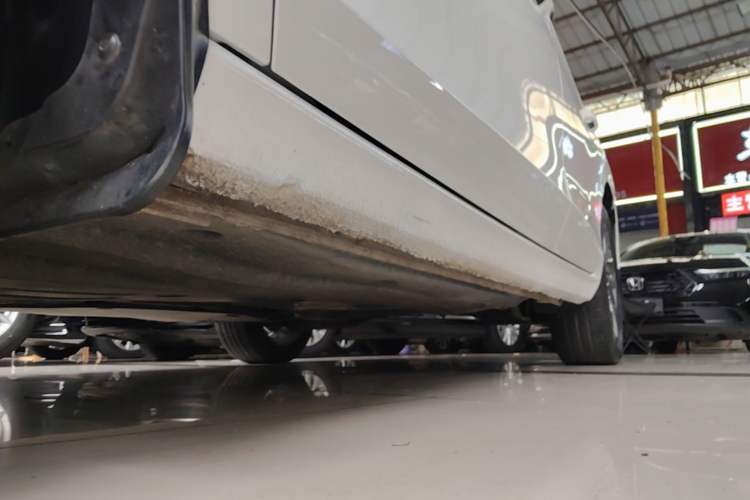 Used Volkswagen Lamando 2024 Lingdu L 200TSI DSG Trendy & Spicy Edition Left Side Sill