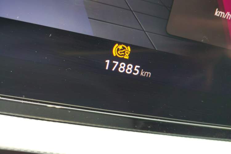 Used Volkswagen Lamando 2024 Lavida L 280TSI DSG Cool & Spicy Edition Odometer Close Up