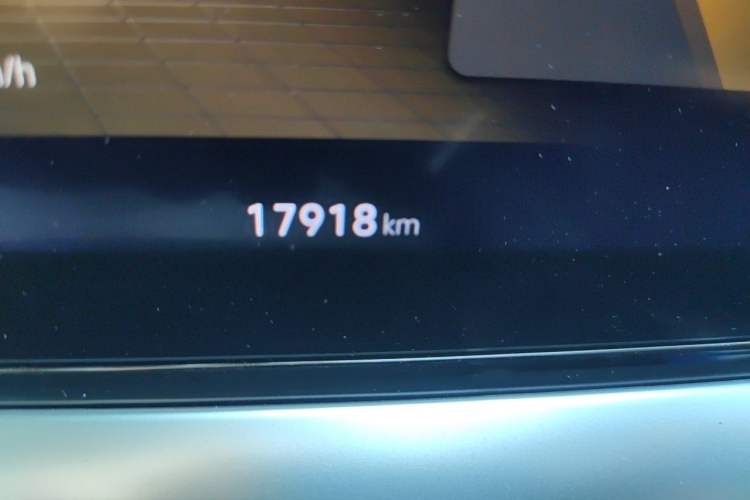 Used Volkswagen Lamando 2024 Lavida L 280TSI DSG Spicy Edition Odometer Close Up