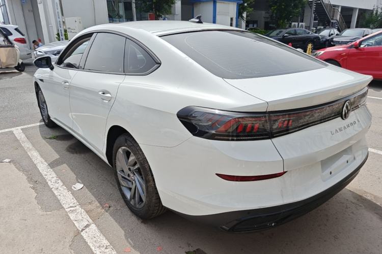 Used Volkswagen Lamando 2024 Lingdu L 200TSI DSG Trendy & Spicy Edition Rear Left 45 Deg