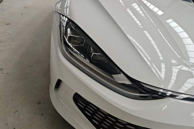 Used Volkswagen Lamando 2024 Lavida L 280TSI DSG Cool & Spicy Edition Right Front Headlight