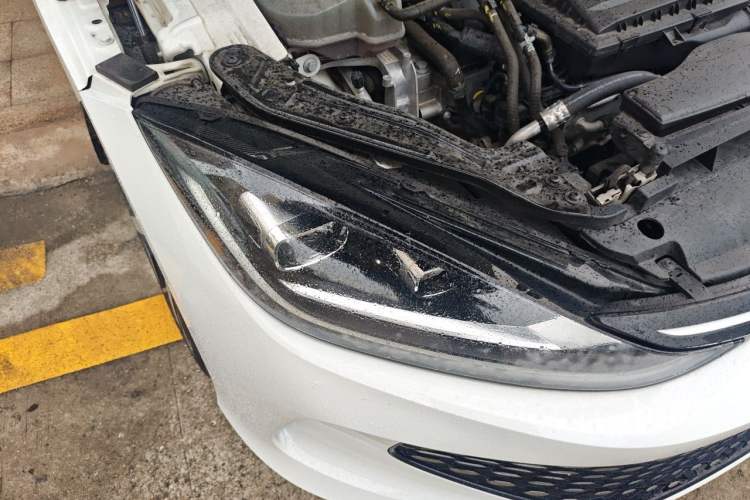 Used Volkswagen Lamando 2024 Lavida L 280TSI DSG Cool & Spicy Edition Right Front Headlight