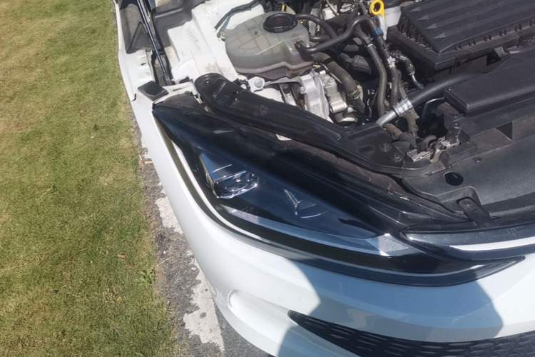 Used Volkswagen Lamando 2024 Lavida L 280TSI DSG Cool & Spicy Edition Right Front Headlight