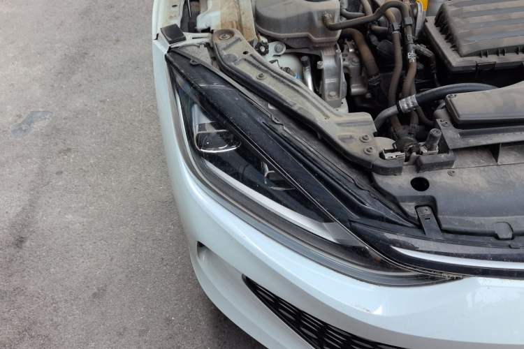 Used Volkswagen Lamando 2024 Lavida L 280TSI DSG Cool & Spicy Edition Right Front Headlight