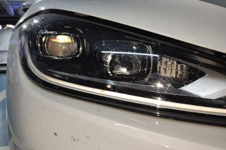 Used Volkswagen Lamando 2024 Lavida L 280TSI DSG Spicy Edition Right Front Headlight