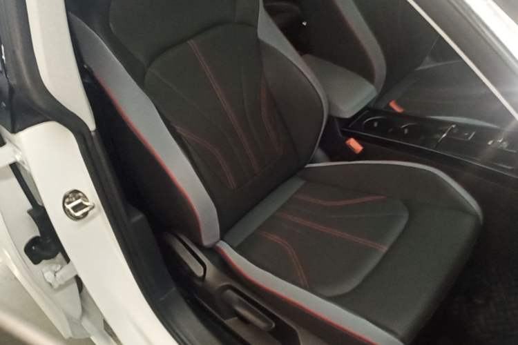 Used Volkswagen Lamando 2024 Lavida L 280TSI DSG Cool & Spicy Edition Right Front Seat