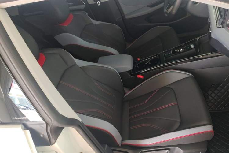 Used Volkswagen Lamando 2024 Lavida L 280TSI DSG Cool & Spicy Edition Right Front Seat