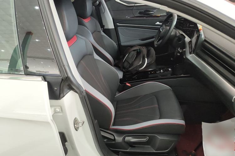 Used Volkswagen Lamando 2024 Lavida L 280TSI DSG Spicy Edition Right Front Seat