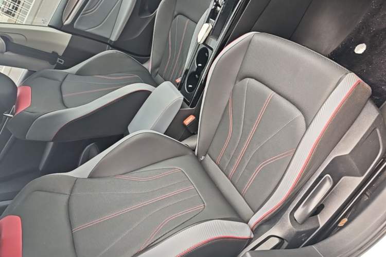 Used Volkswagen Lamando 2024 Lavida L 280TSI DSG Cool & Spicy Edition Right Front Seat