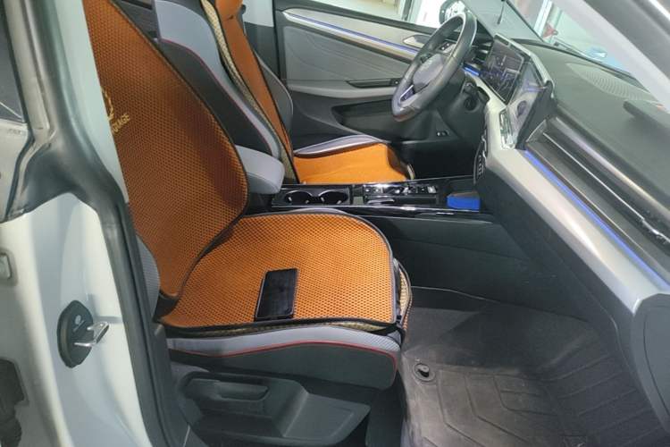 Used Volkswagen Lamando 2024 Lavida L 280TSI DSG Cool & Spicy Edition Right Front Seat