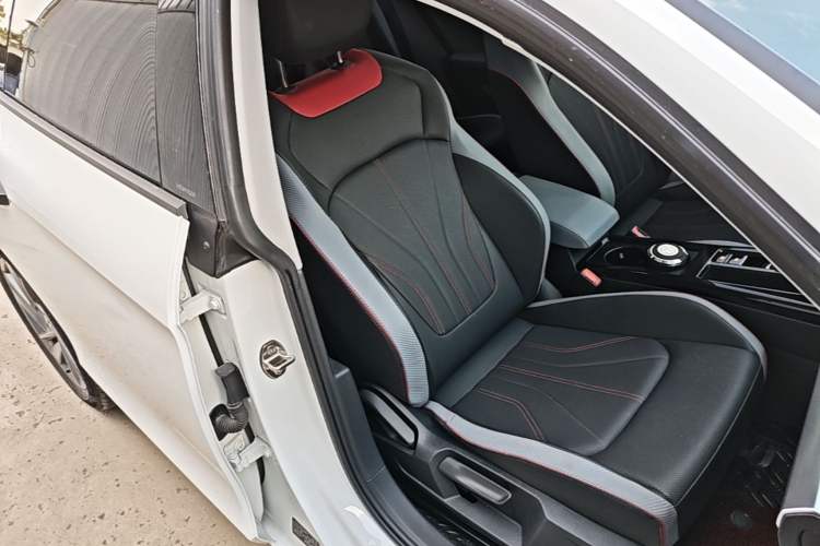 Used Volkswagen Lamando 2024 Lavida L 280TSI DSG Spicy Edition Right Front Seat