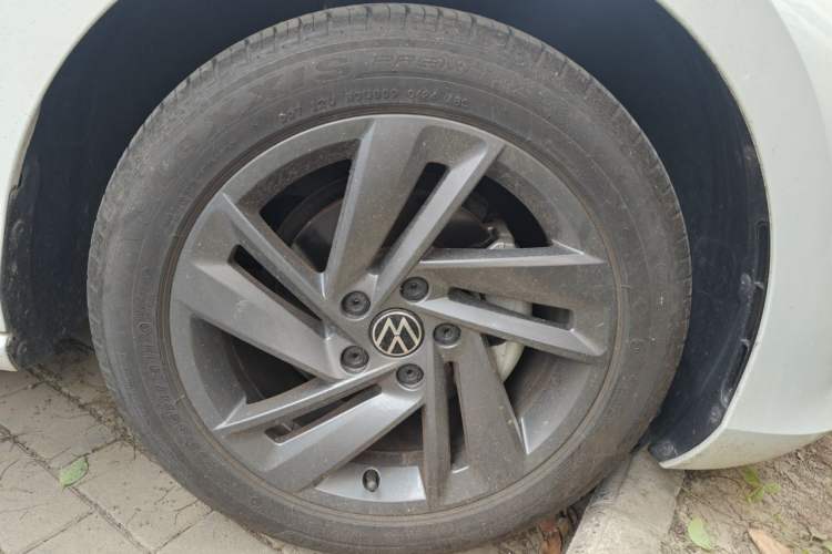 Used Volkswagen Lamando 2024 Lavida L 280TSI DSG Spicy Edition Right Front Wheel Hub