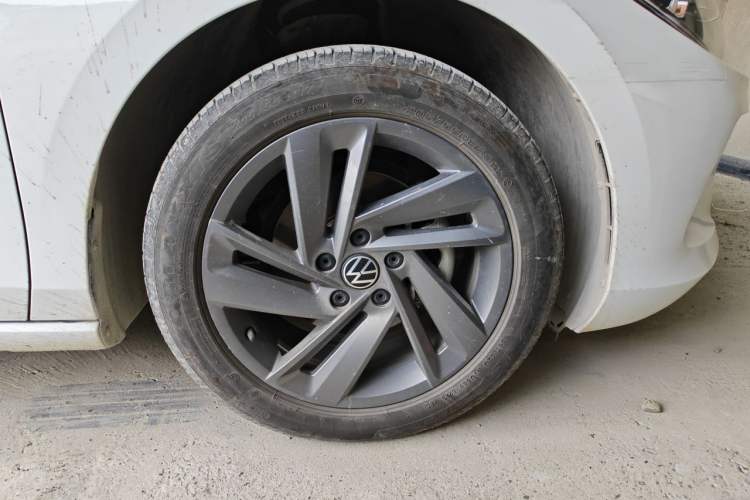 Used Volkswagen Lamando 2024 Lavida L 280TSI DSG Spicy Edition Right Front Wheel Hub